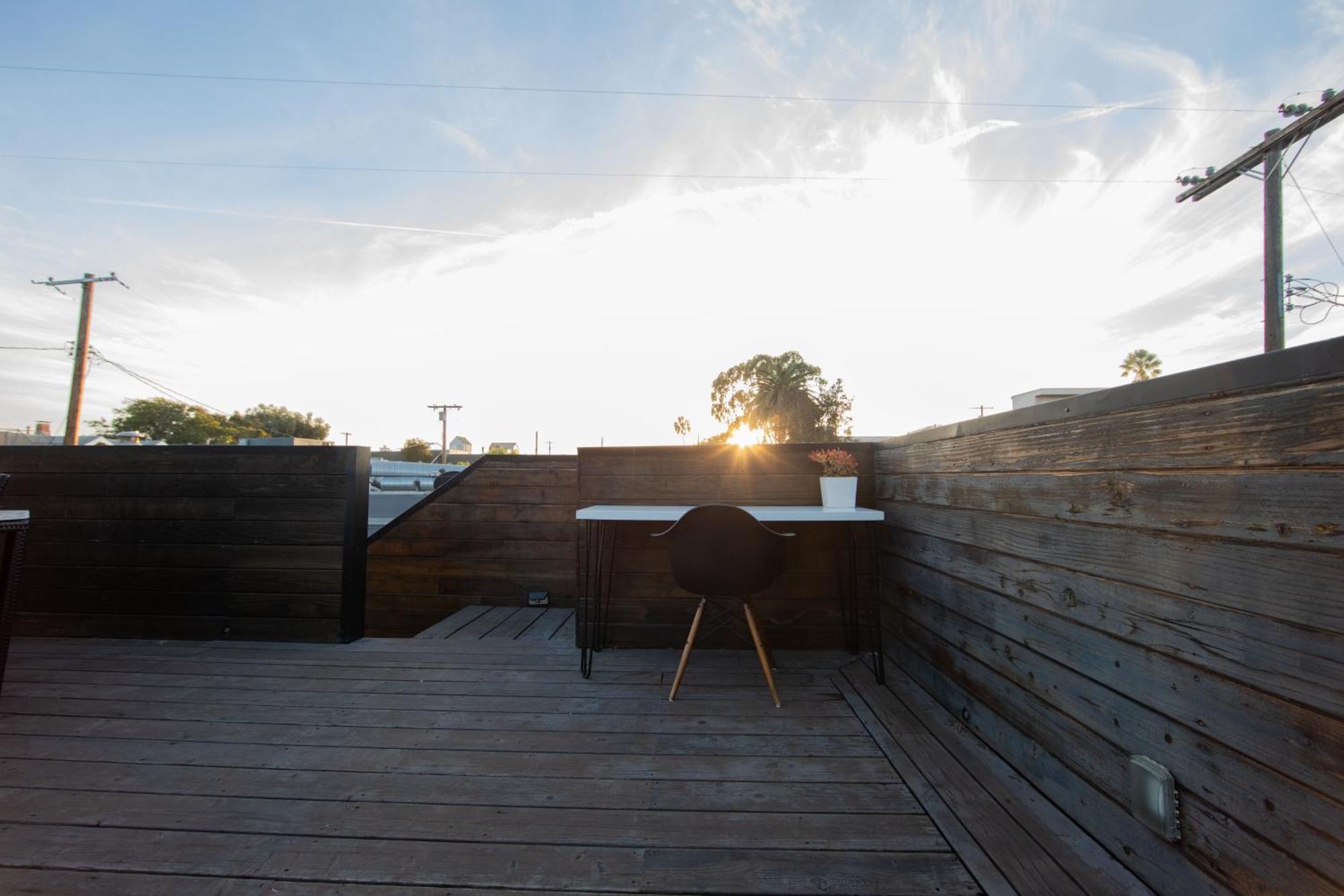 Venice Beach Studio With Large Private Patio Steps To The Beach Los Ángeles Exterior foto