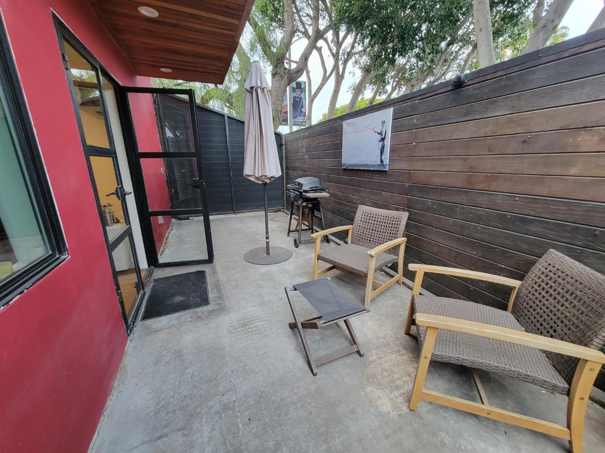 Venice Beach Studio With Large Private Patio Steps To The Beach Los Ángeles Exterior foto